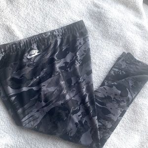 Nike leggings